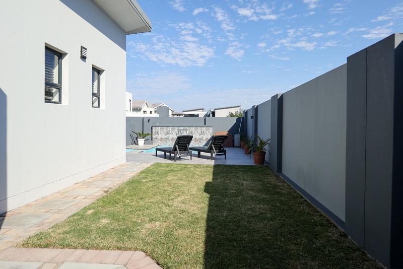 To Let 3 Bedroom Property for Rent in Pinnacle Point Golf Estate Western Cape